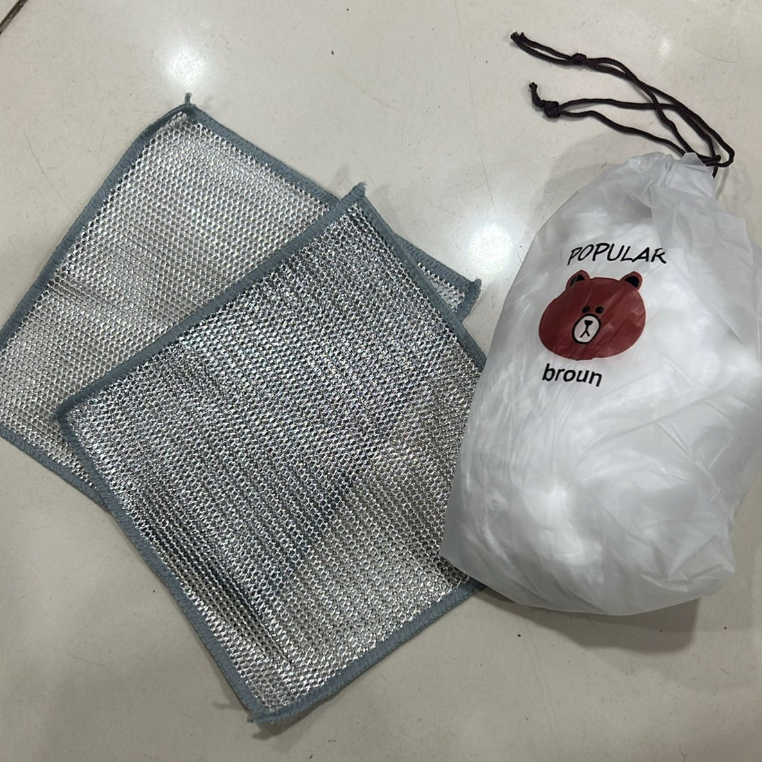 Combo Deal – 2 Pcs Metal Wire Cleaning Cloths with 1 Bear Design Food Cover Packet